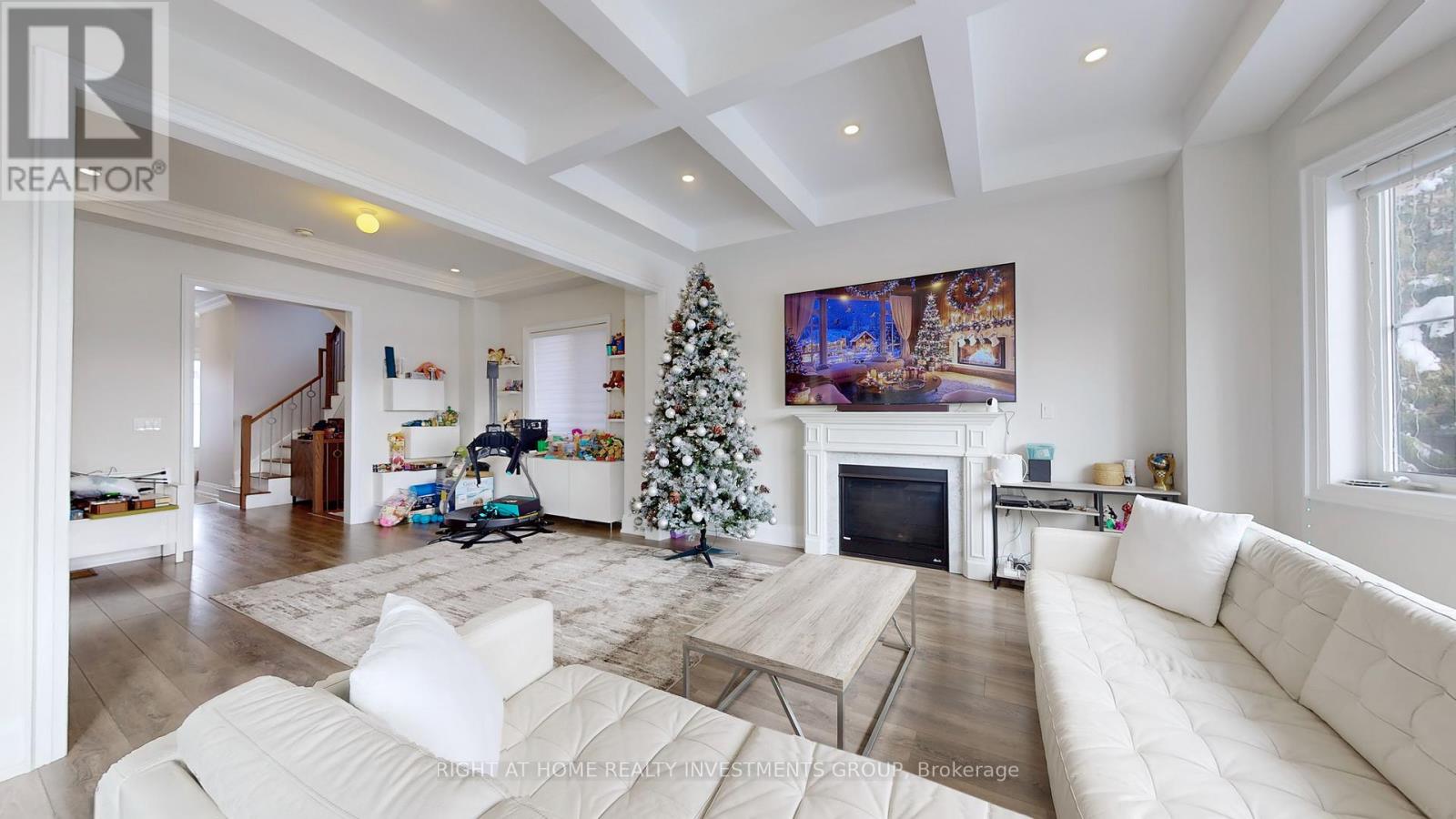 75 Manor Hampton Street, East Gwillimbury, Ontario  L9N 0P9 - Photo 9 - N12634220