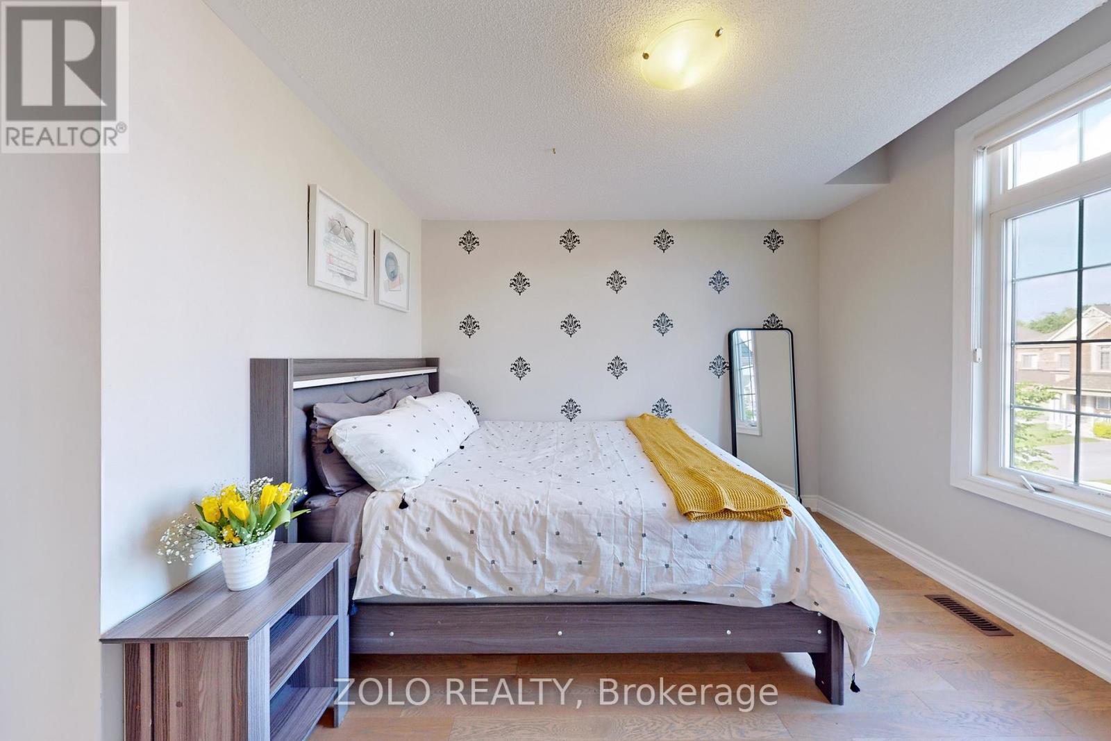 86 Briarfield Avenue, East Gwillimbury, Ontario  L9N 0P4 - Photo 34 - N12634226