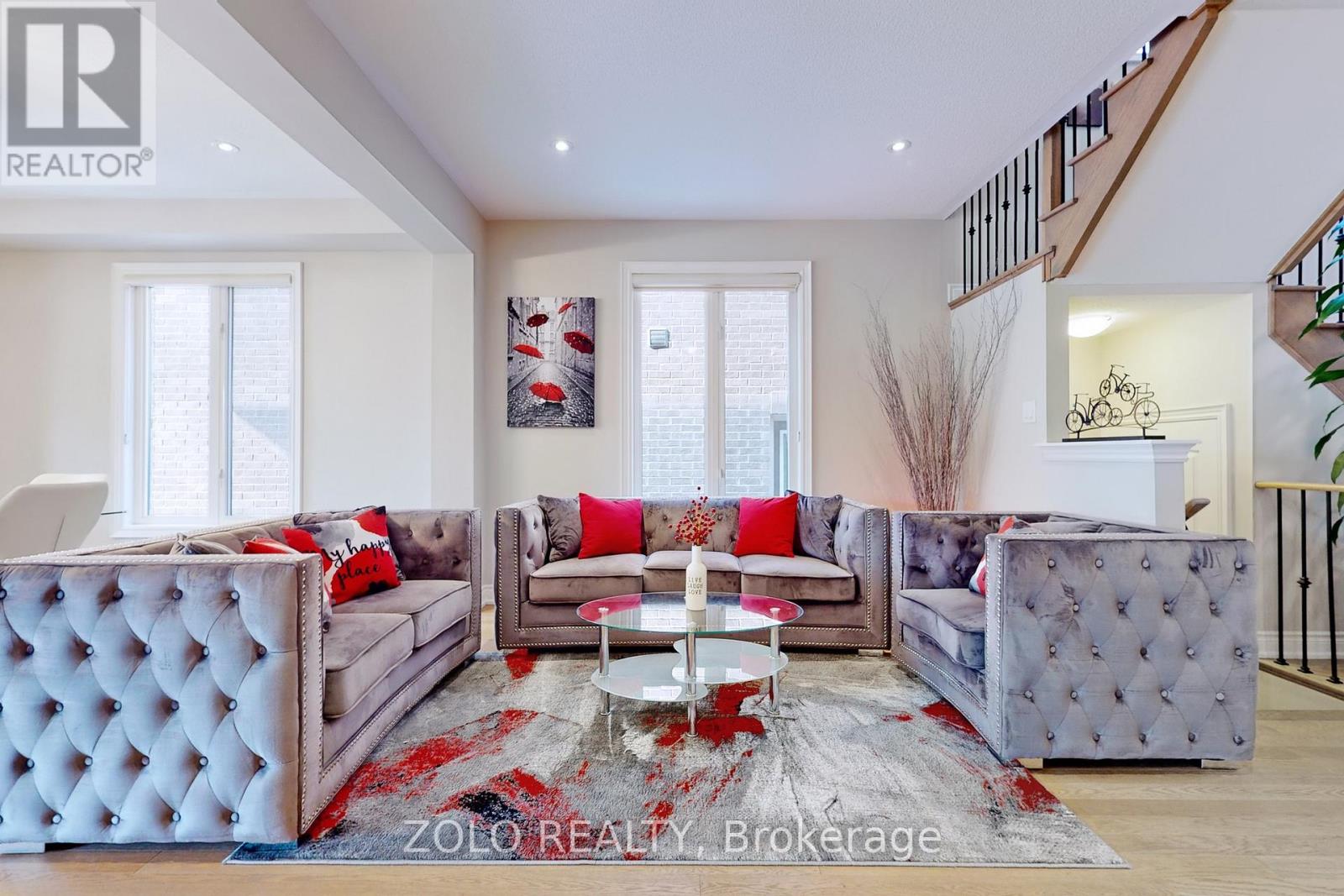 86 Briarfield Avenue, East Gwillimbury, Ontario  L9N 0P4 - Photo 9 - N12634226