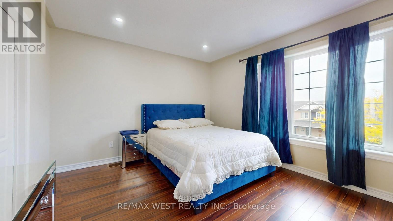 247 Knapton Drive, Newmarket, Ontario  L3X 3B7 - Photo 18 - N12634256