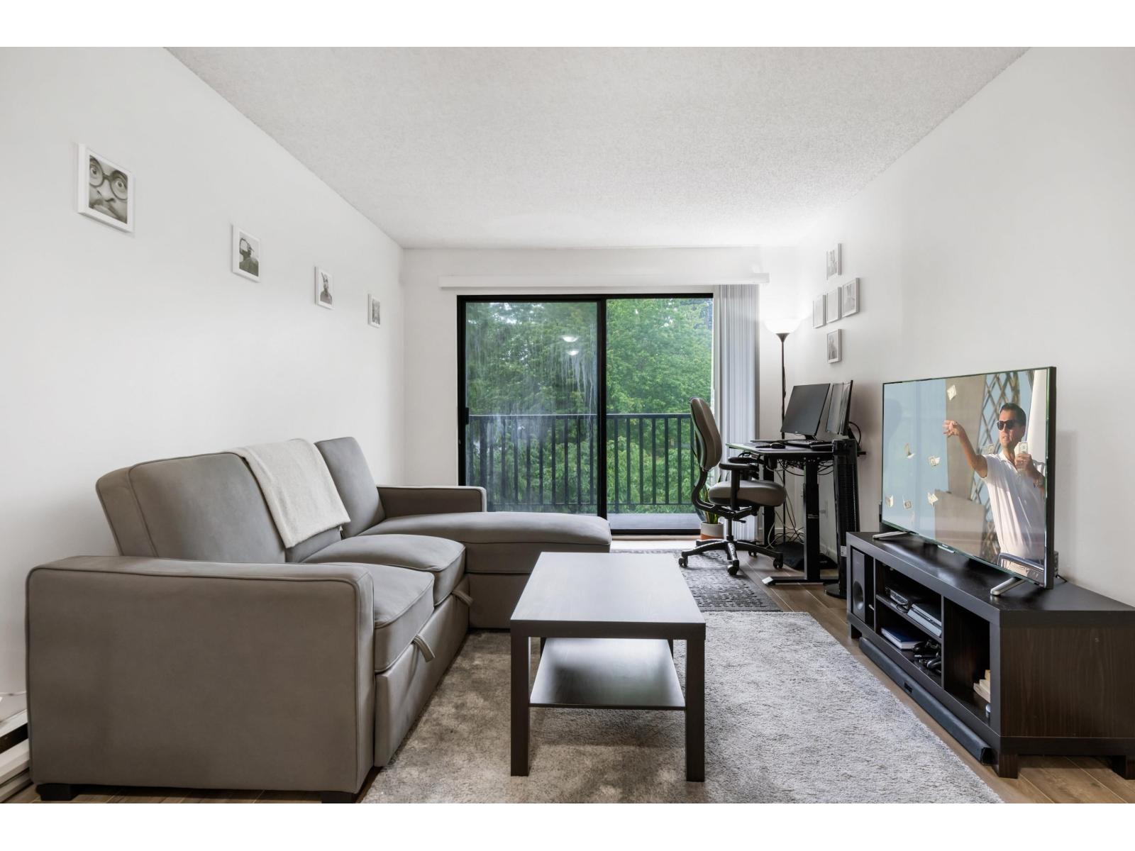 311 9952 149 Street, Surrey, British Columbia V3R 7W7 - Photo 4 - R3073878