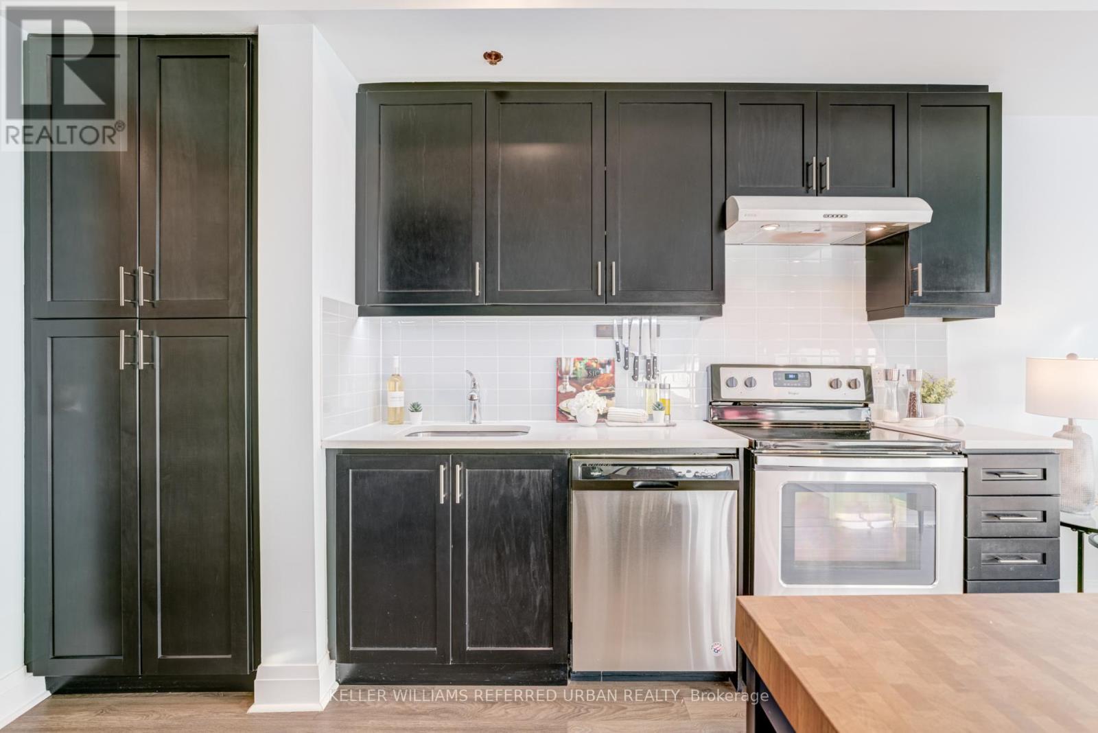 1711 - 17 Zorra Street, Toronto, Ontario M8Z 0C8 - Photo 13 - W12634206