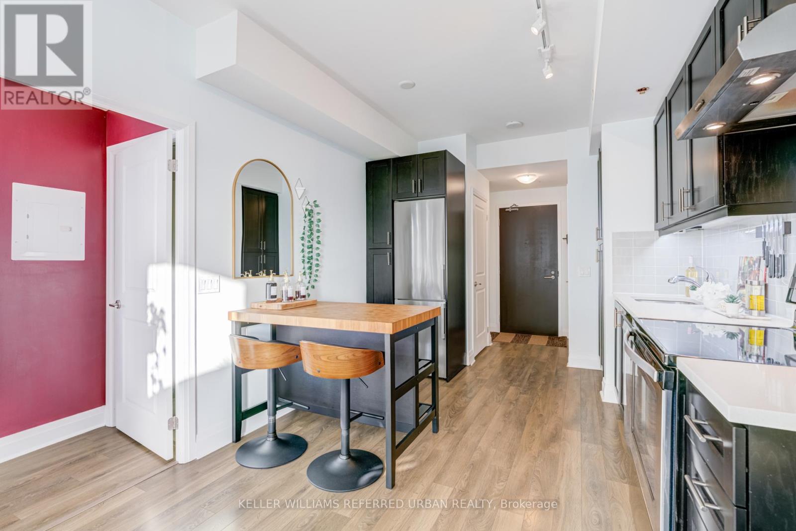 1711 - 17 Zorra Street, Toronto, Ontario M8Z 0C8 - Photo 9 - W12634206