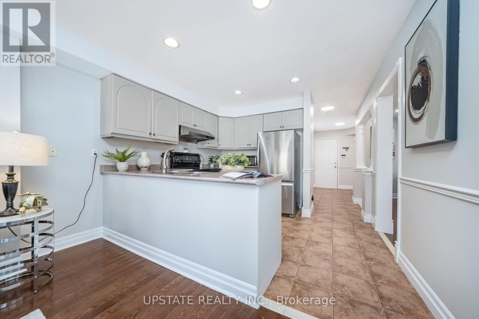 7311 Black Walnut Trail, Mississauga, Ontario  L5N 7M4 - Photo 11 - W12634212