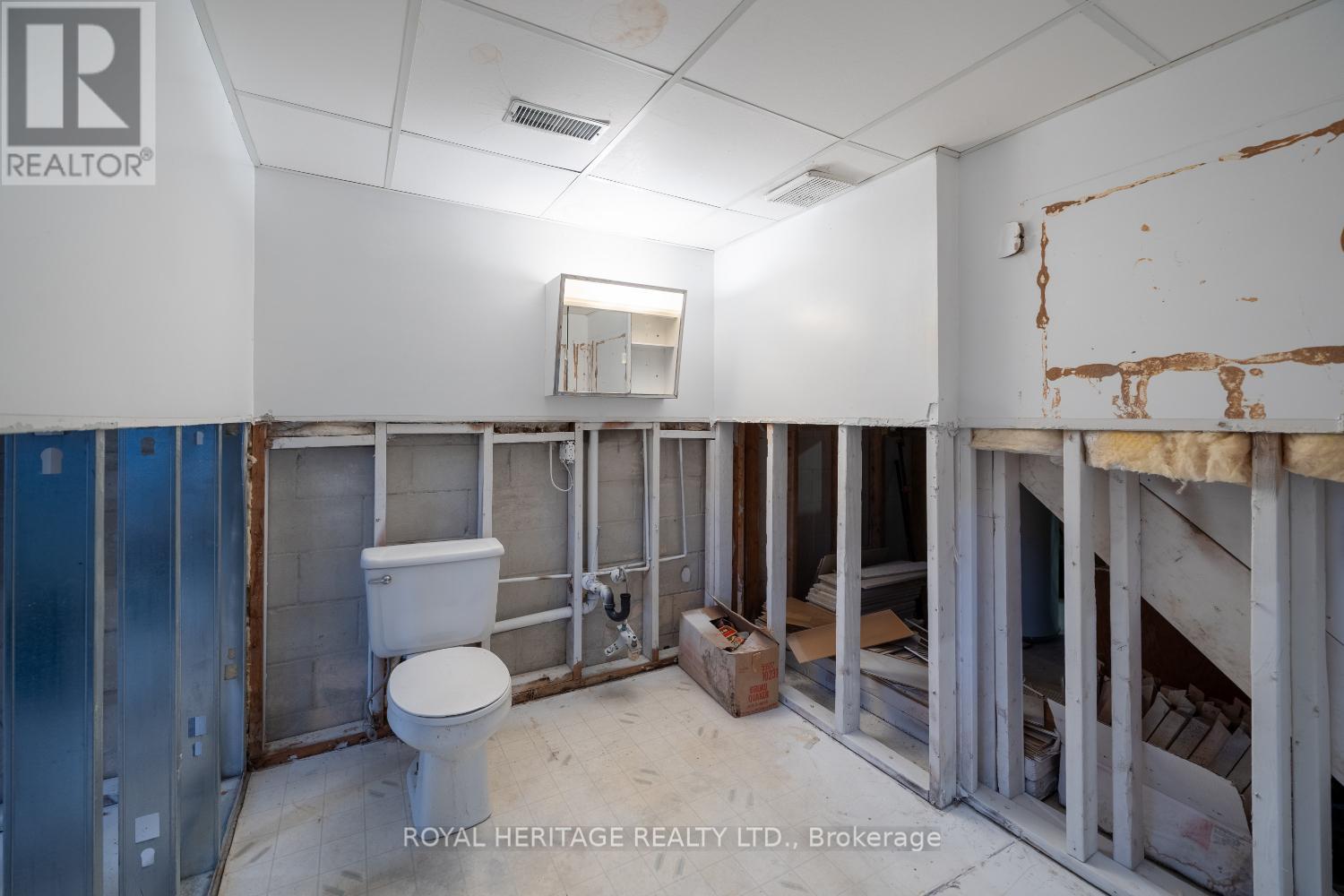 31 Wellington Street, Brock (Beaverton), Ontario  L0K 1A0 - Photo 32 - N12634348