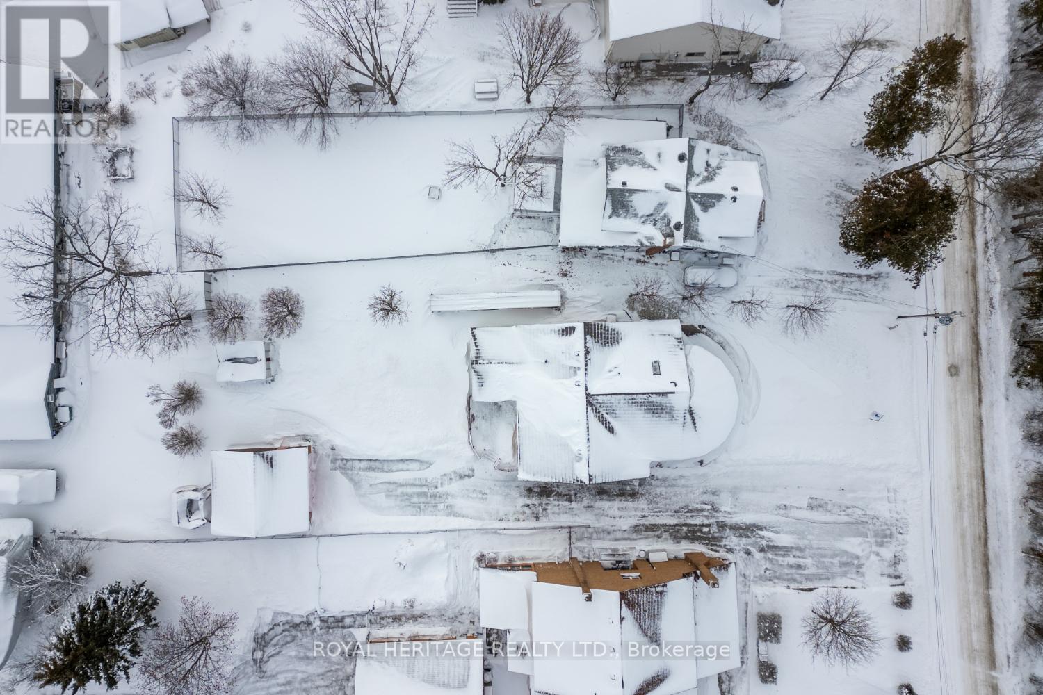 31 Wellington Street, Brock (Beaverton), Ontario  L0K 1A0 - Photo 5 - N12634348