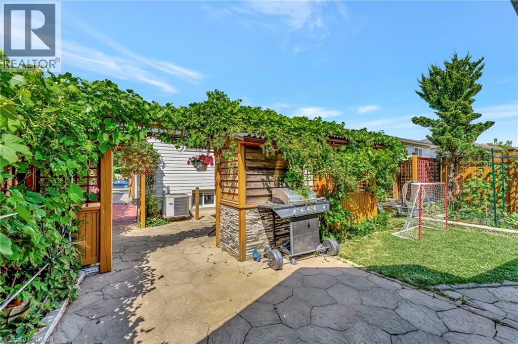 39 Marilyn Court, Hamilton, Ontario  L9B 2T5 - Photo 29 - 40793848