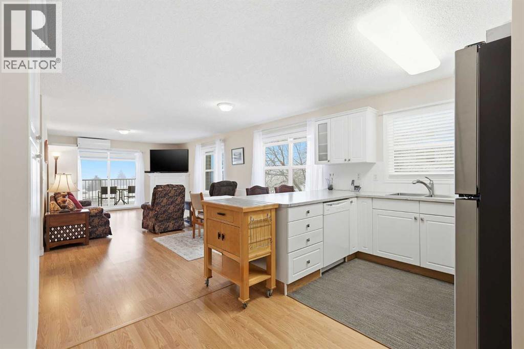 112, 6900 Hunterview Drive Nw, Calgary, Alberta  T2K 6K6 - Photo 5 - A2273856