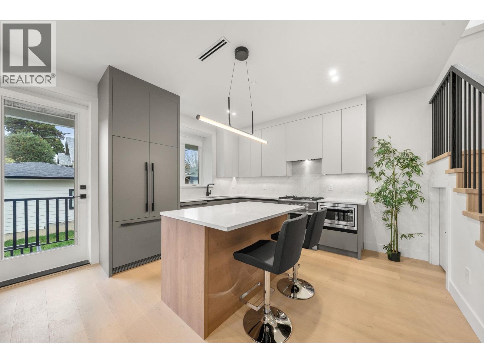 3483 Adanac Street, Vancouver, British Columbia  V5K 4P4 - Photo 9 - R3073760