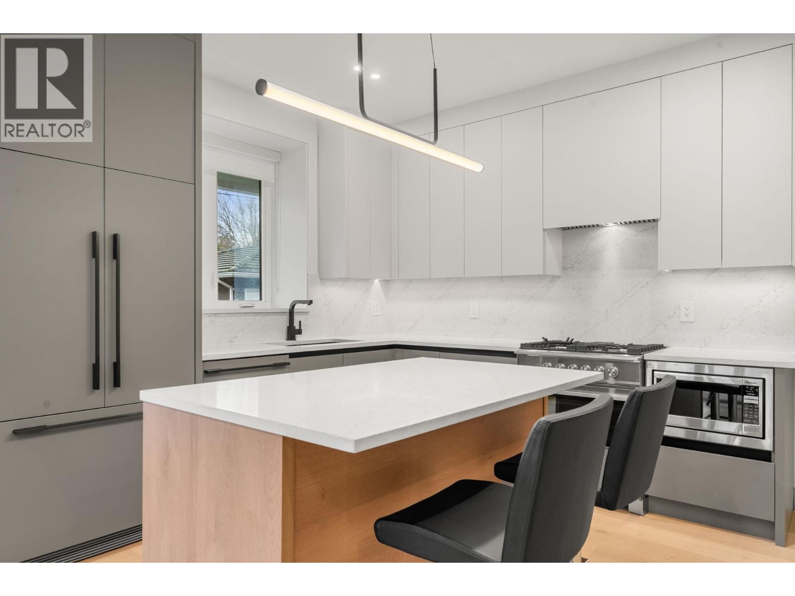 3483 Adanac Street, Vancouver, British Columbia  V5K 4P4 - Photo 8 - R3073760