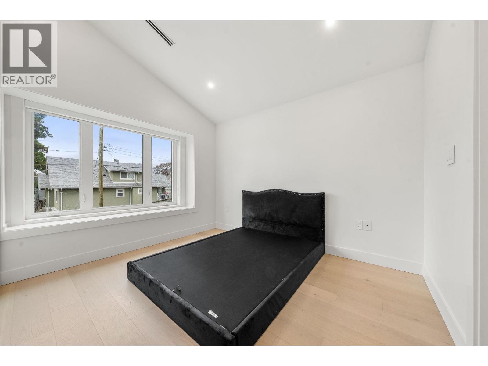 3483 Adanac Street, Vancouver, British Columbia  V5K 4P4 - Photo 22 - R3073760