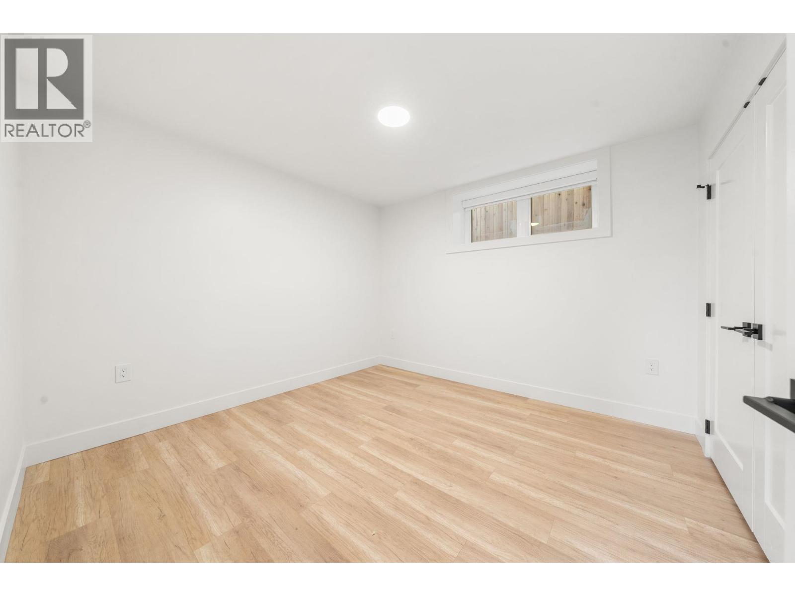 3483 Adanac Street, Vancouver, British Columbia  V5K 4P4 - Photo 33 - R3073760