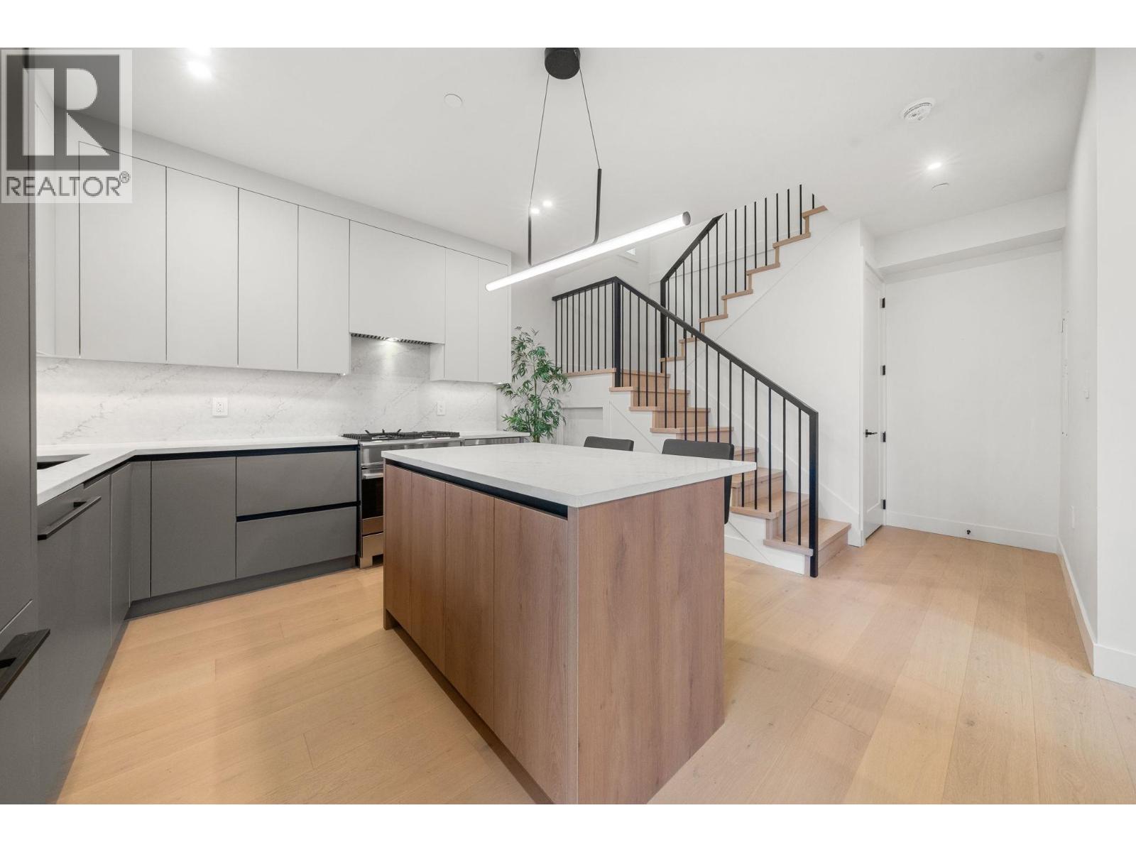 3483 Adanac Street, Vancouver, British Columbia  V5K 4P4 - Photo 11 - R3073760