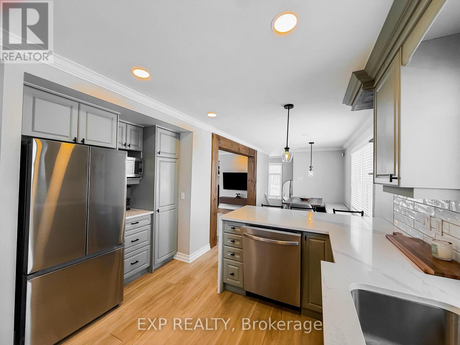 5051 Wellington Road S, London South, Ontario  N6E 3X9 - Photo 4 - X12634382