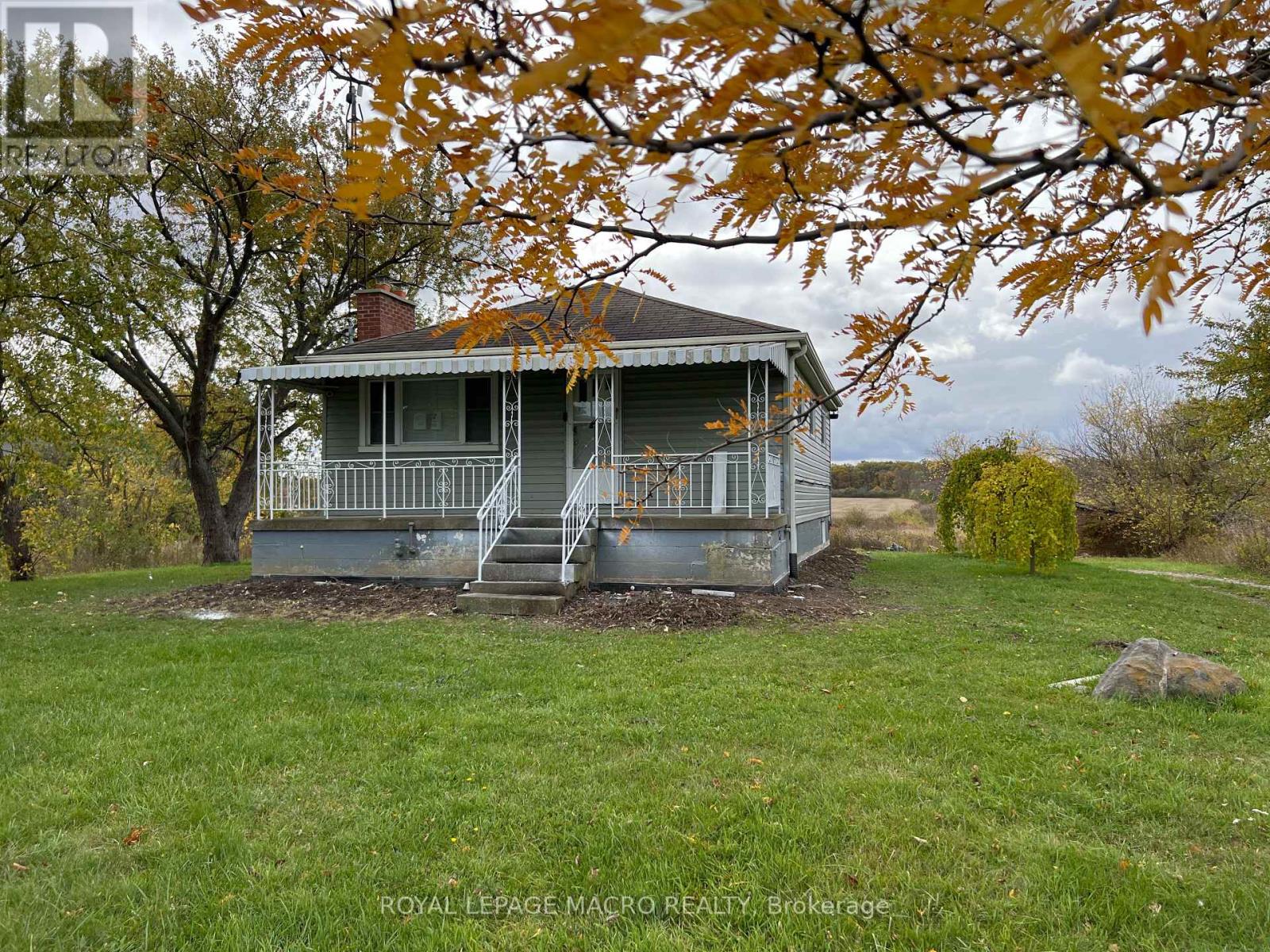 1032 MUD STREET E, Hamilton, Ontario