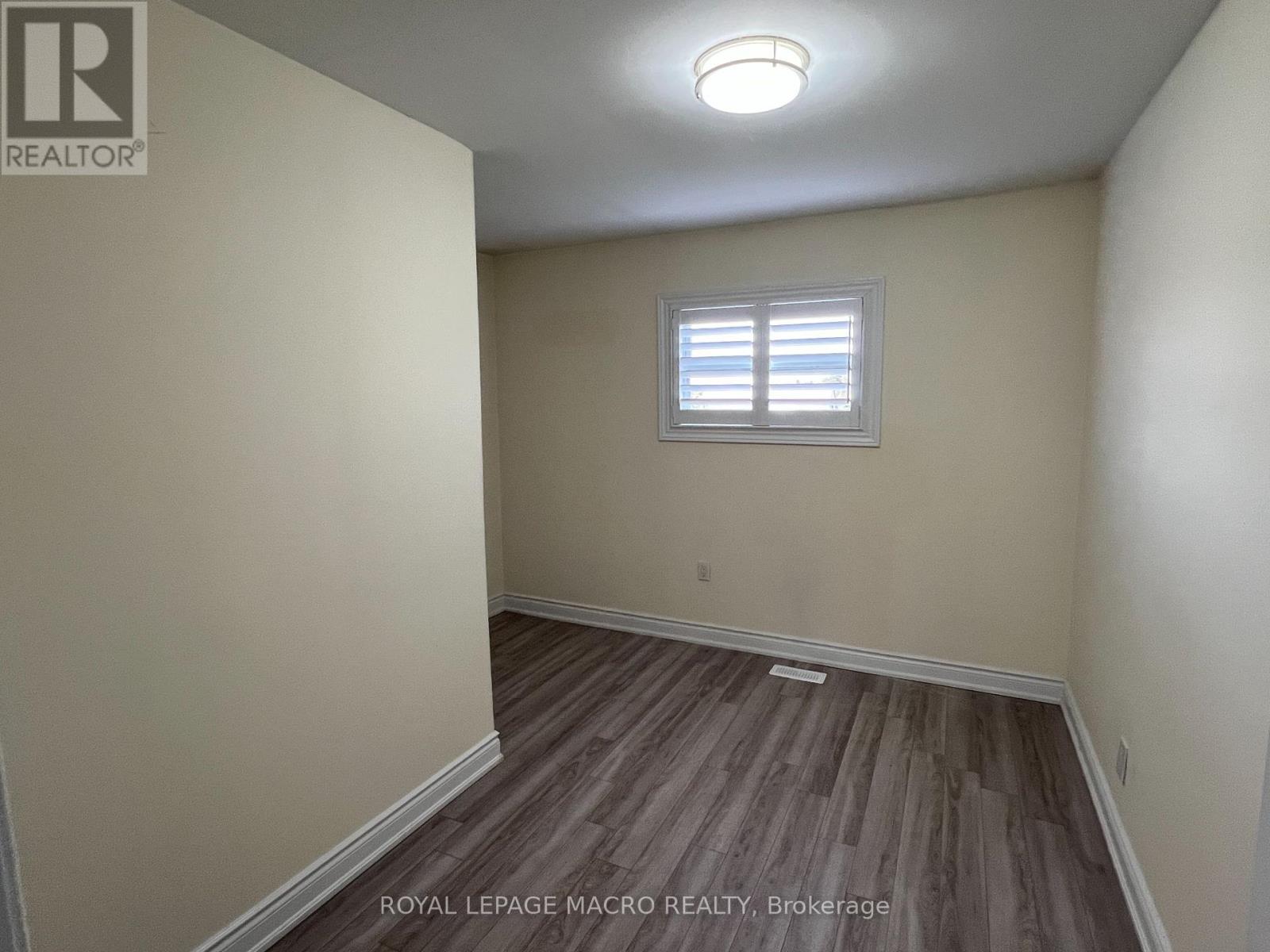 1032 Mud Street E, Hamilton, Ontario  L8J 3E3 - Photo 12 - X12634234