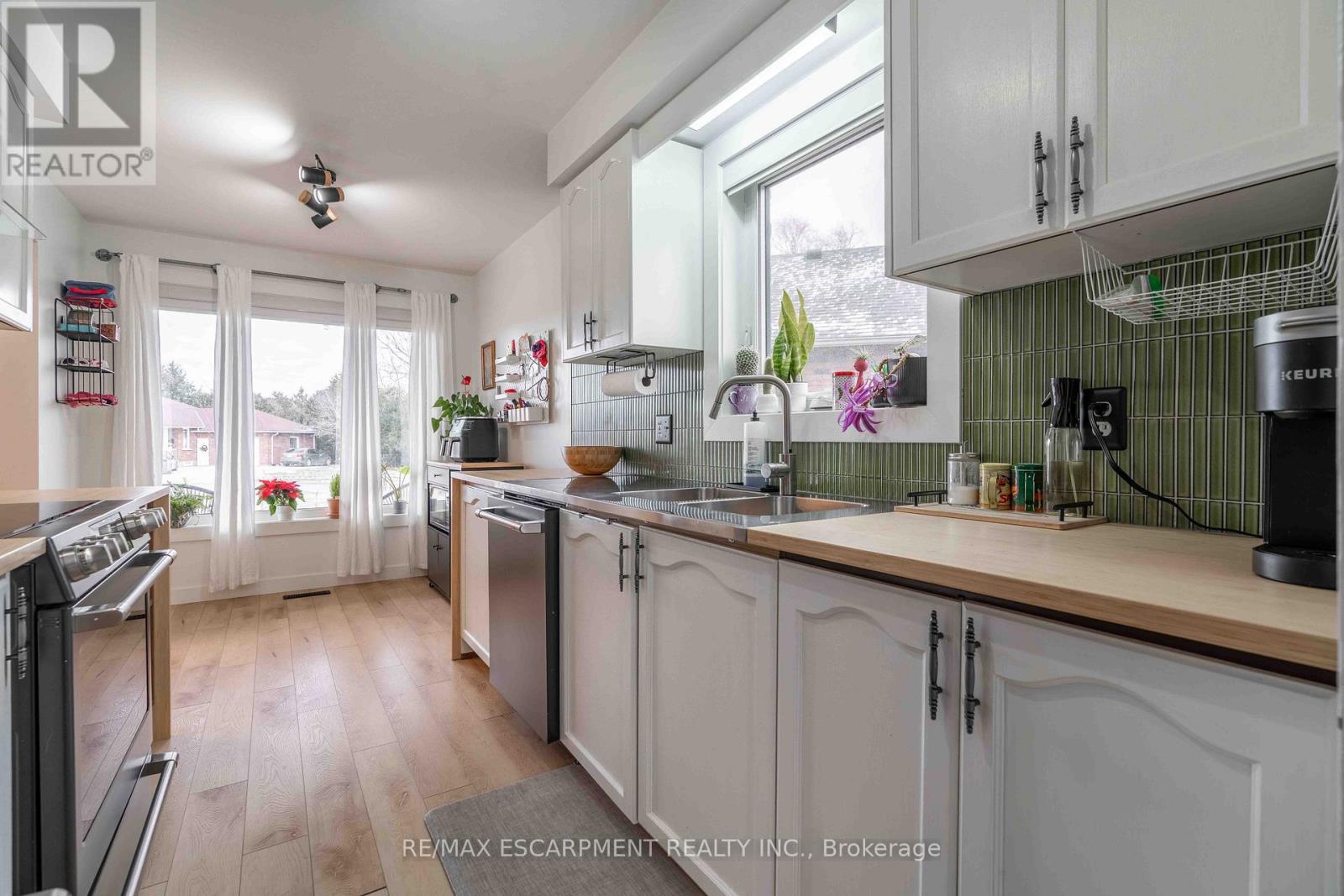 4310 Concord Avenue, Lincoln, Ontario  L0R 1B6 - Photo 10 - X12634246