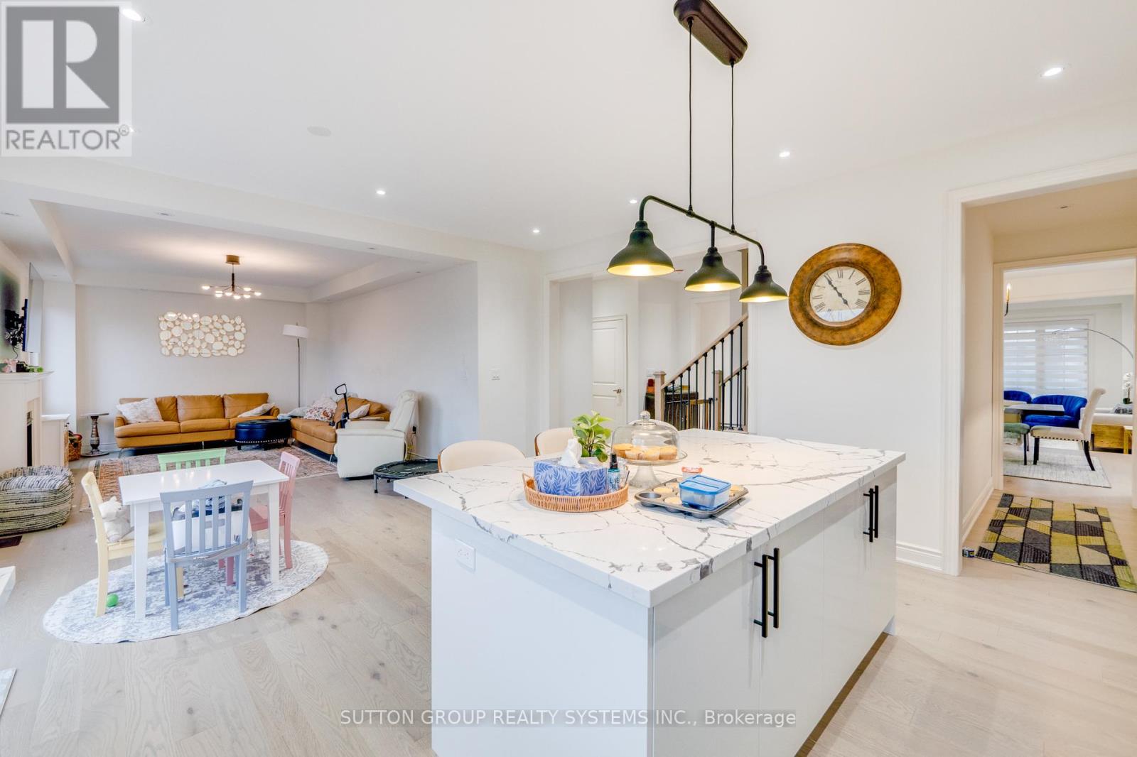 389 Humphrey Street, Hamilton, Ontario  L8B 1X5 - Photo 17 - X12634264