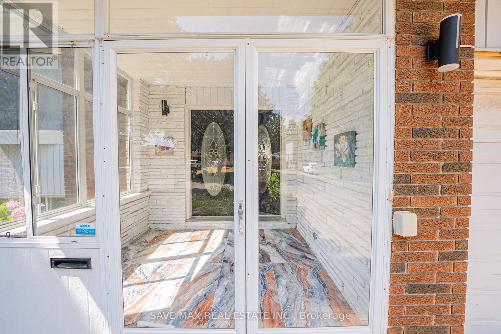 6307 Carolyn Avenue, Niagara Falls, Ontario  L2E 5H6 - Photo 3 - X12634276