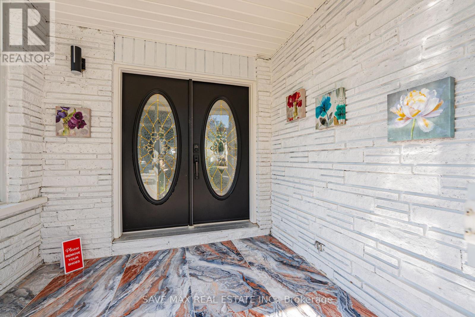 6307 Carolyn Avenue, Niagara Falls, Ontario  L2E 5H6 - Photo 4 - X12634276