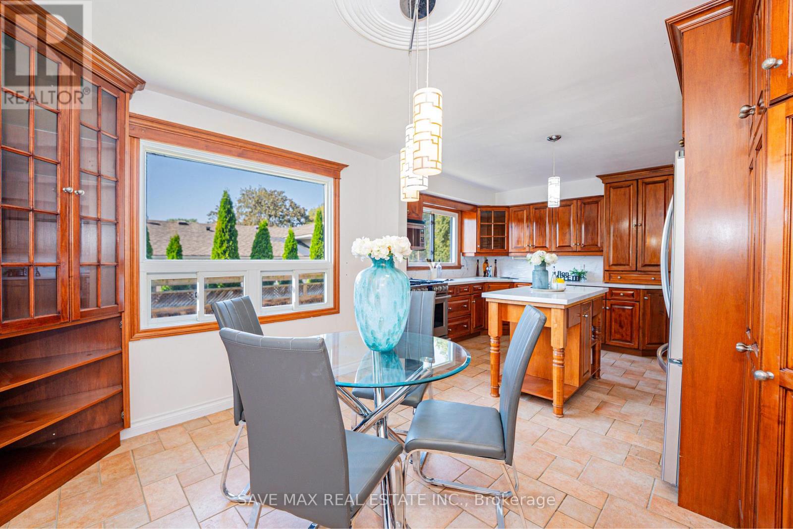 6307 Carolyn Avenue, Niagara Falls, Ontario  L2E 5H6 - Photo 9 - X12634276