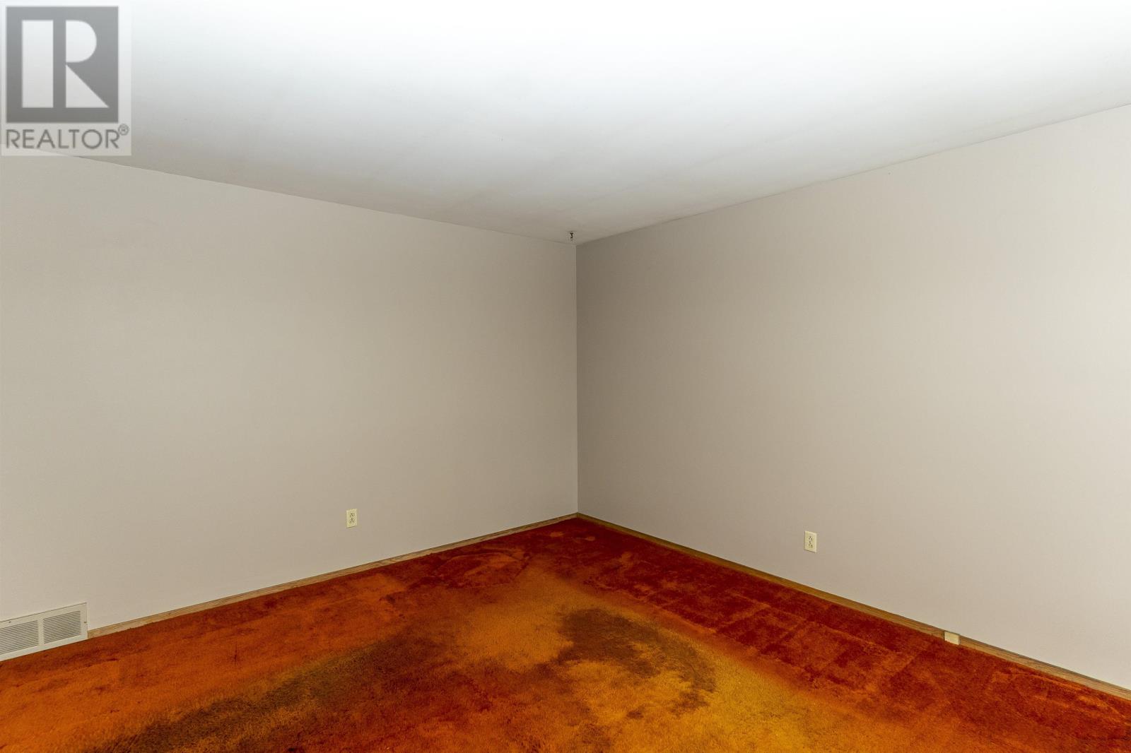 423 Churchill Dr W, Thunder Bay, Ontario  P7C 1V8 - Photo 5 - TB253638