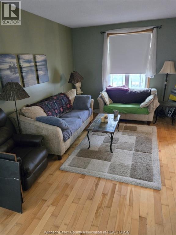 285 Brien Avenue East, Essex, Ontario N8M 2P7 - Photo 2 - 25031697