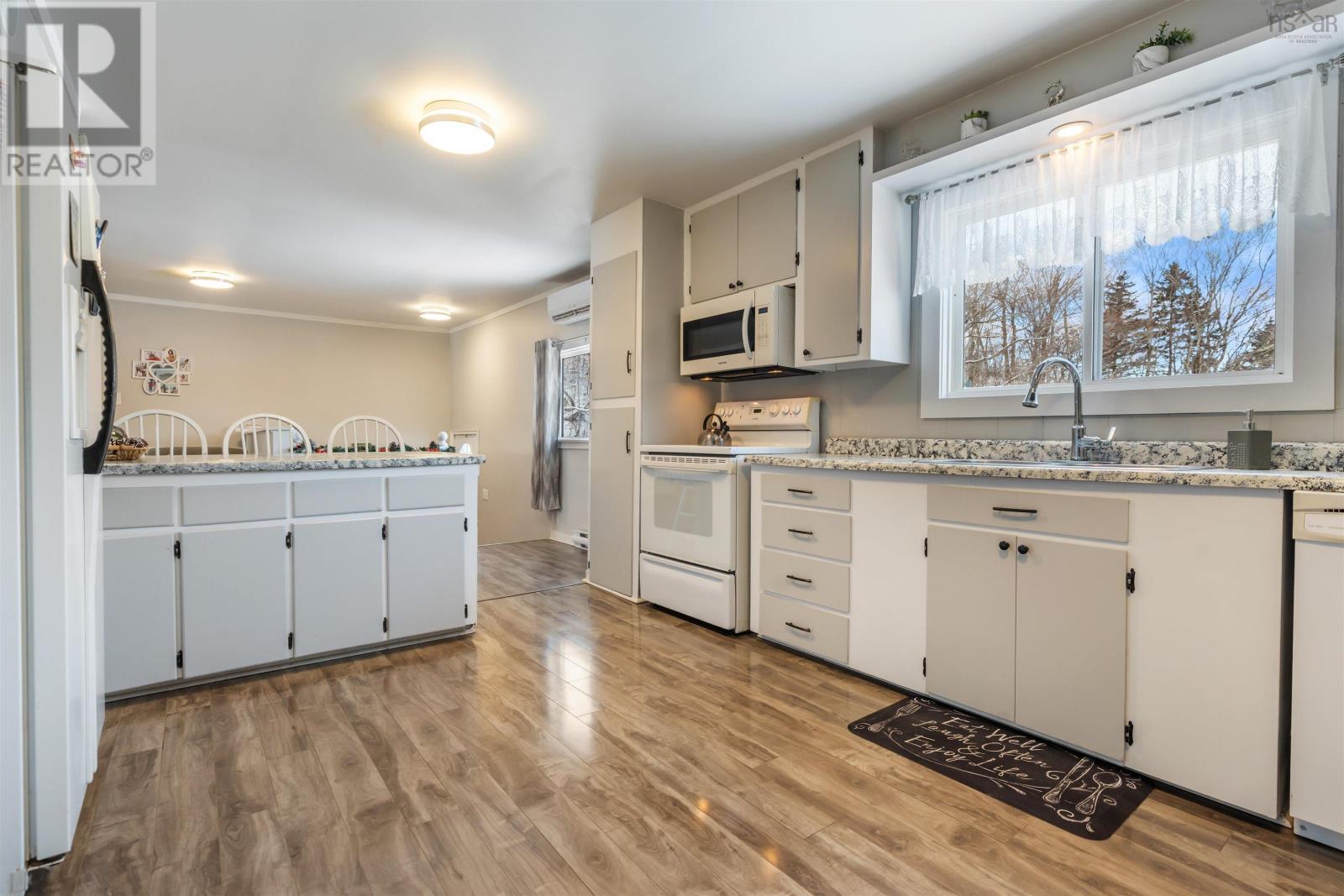 1197 Highway 2, Five Islands, Nova Scotia  B0M 1K0 - Photo 16 - 202529446