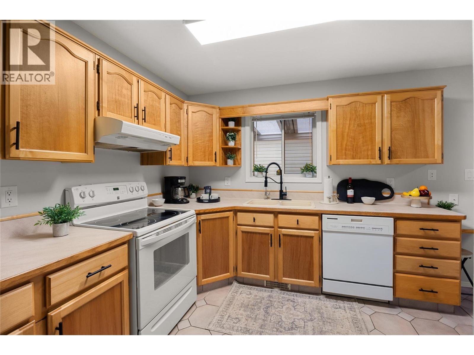 3096 South Main Street Unit# 23 Penticton, BC V2A8C1_4