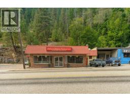 932 and 938 Columbia Avenue, Castlegar, British Columbia