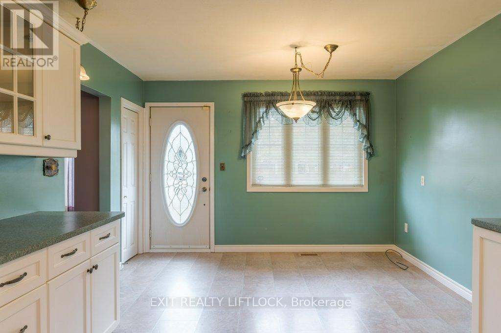 31 William Street, Port Hope, Ontario L1A 1K3 - Photo 3 - X12552004