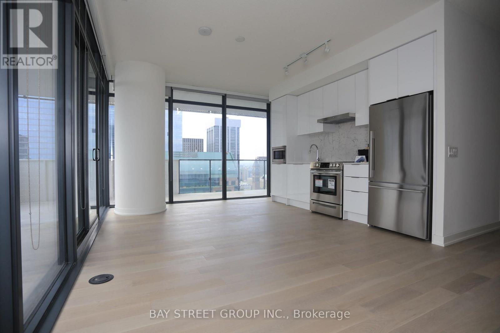 2705 - 25 Richmond Street, Toronto, Ontario  M5C 0A6 - Photo 15 - C12634288