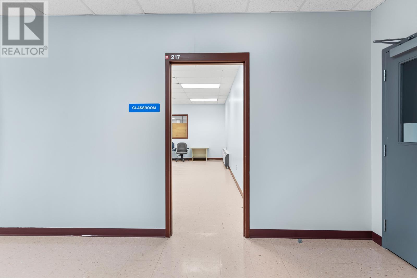 27 Elmwood Avenue, Summerside, Prince Edward Island  C0B 2A0 - Photo 13 - 202529459