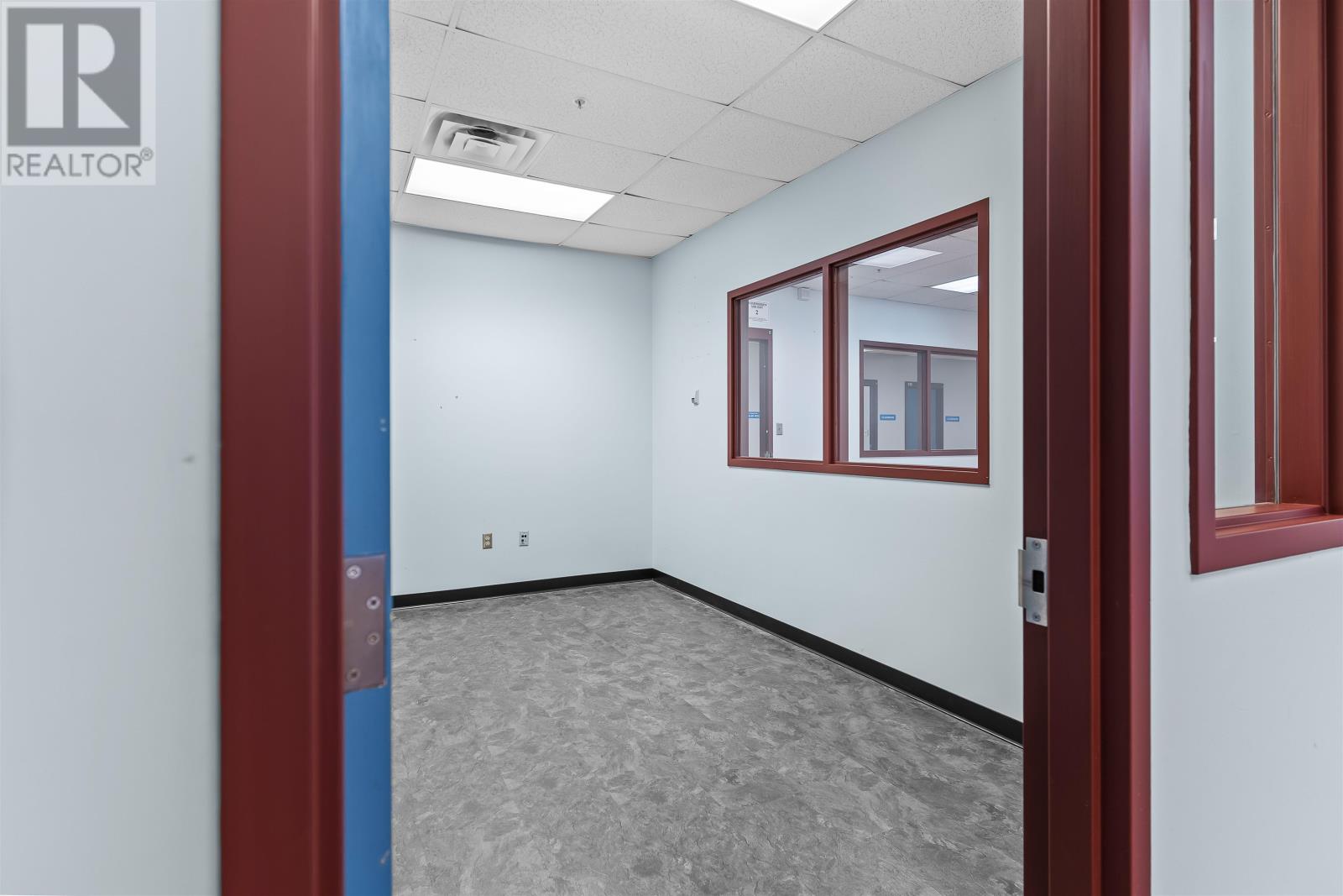 27 Elmwood Avenue, Summerside, Prince Edward Island  C0B 2A0 - Photo 15 - 202529459