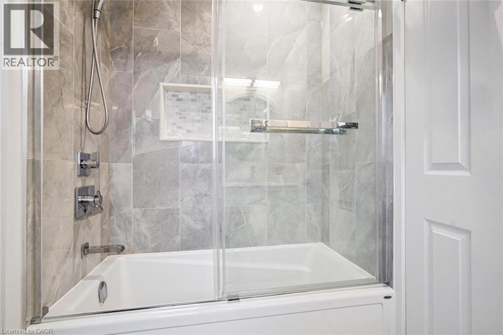 2413 Gladstone Avenue, Oakville, Ontario  L6H 6P2 - Photo 20 - 40790412