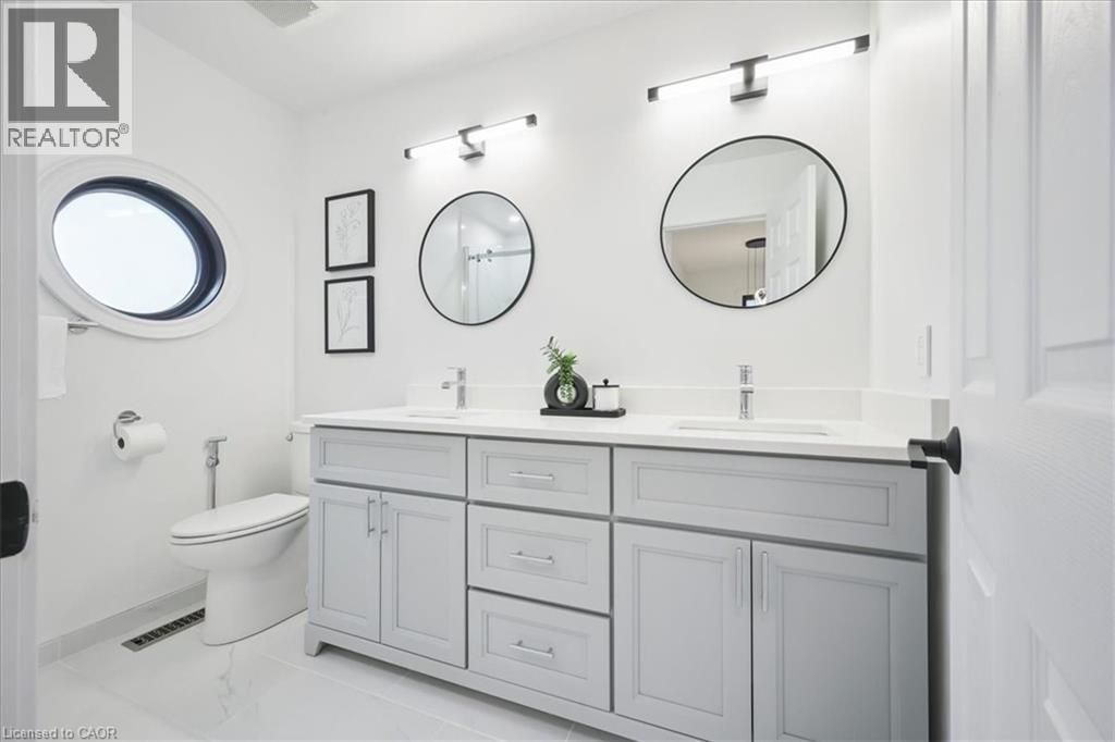 2413 Gladstone Avenue, Oakville, Ontario  L6H 6P2 - Photo 25 - 40790412