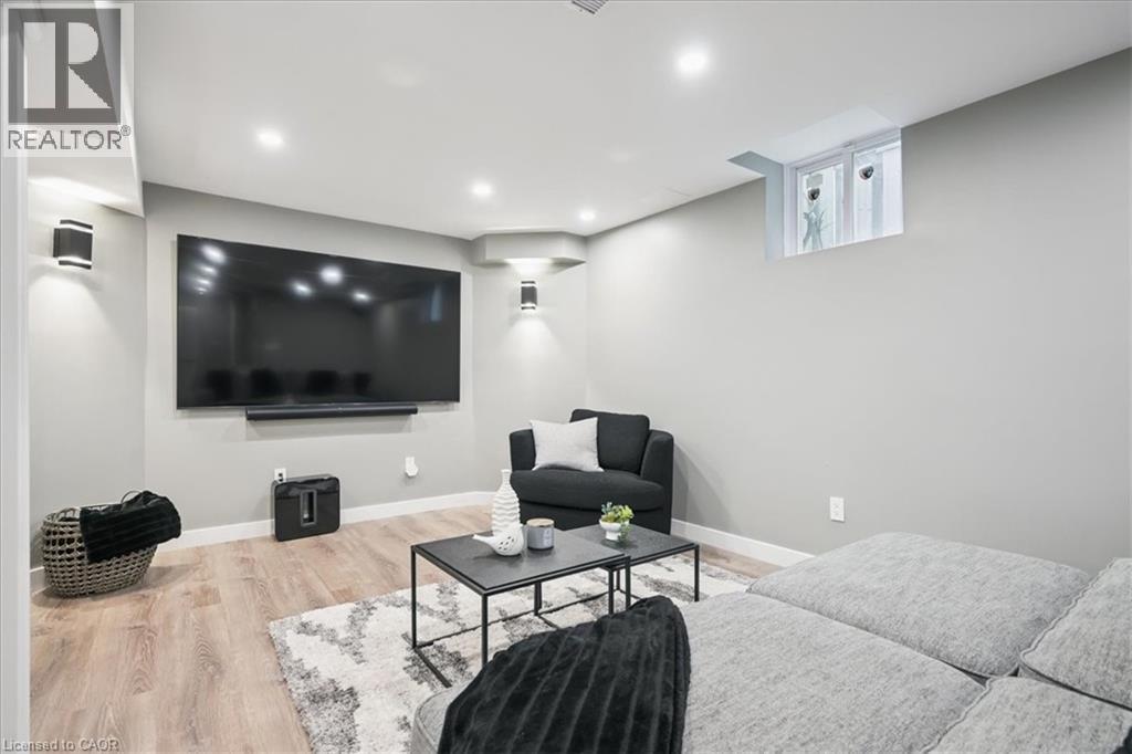 2413 Gladstone Avenue, Oakville, Ontario  L6H 6P2 - Photo 30 - 40790412