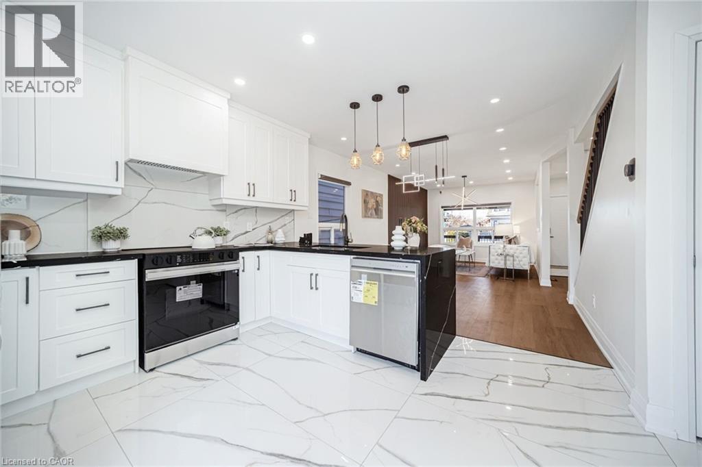 38 Glendale Avenue N, Hamilton, Ontario  L8L 7J3 - Photo 12 - 40793782