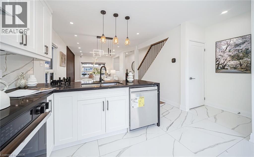 38 Glendale Avenue N, Hamilton, Ontario  L8L 7J3 - Photo 14 - 40793782