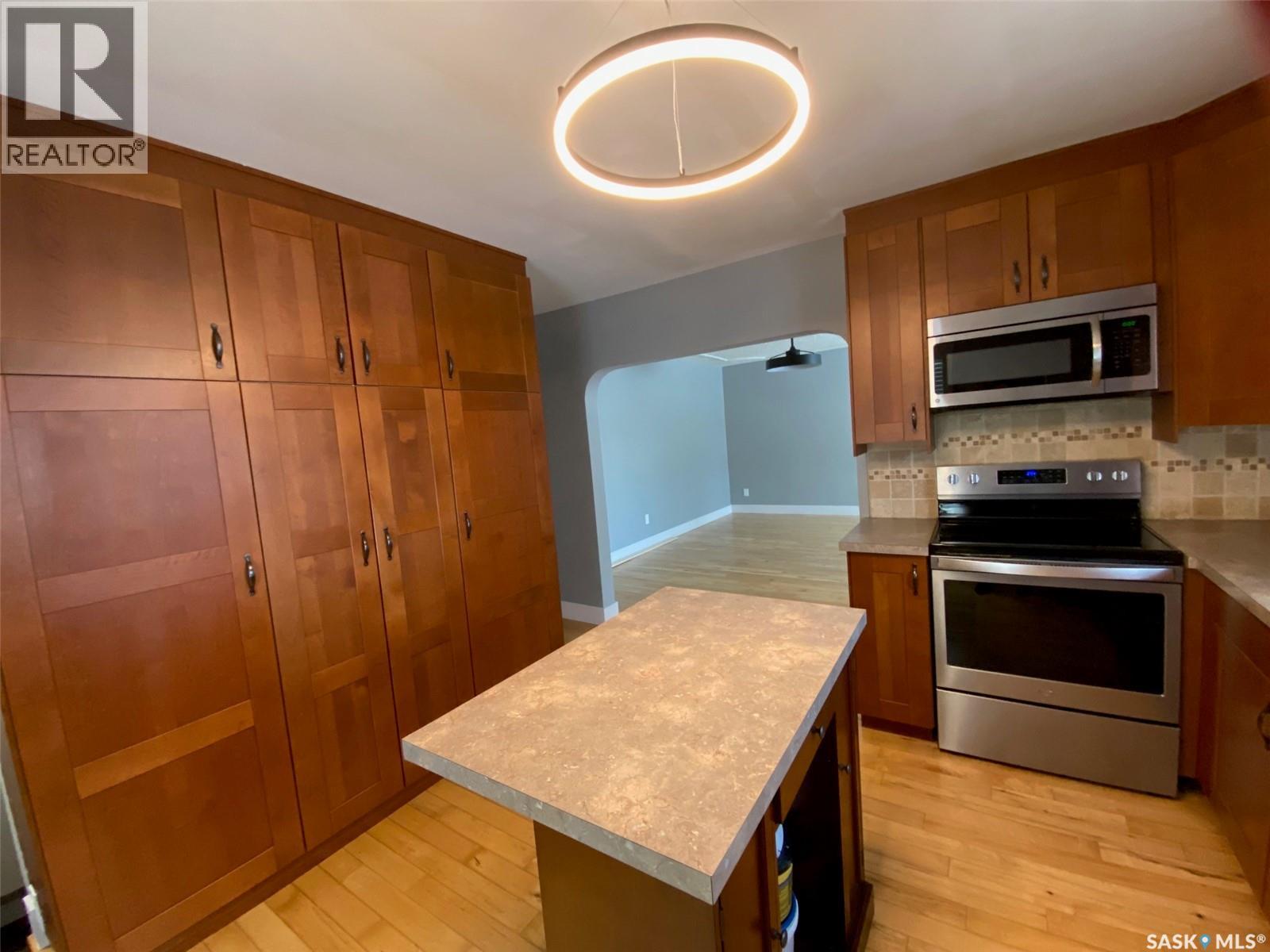 100 Third Avenue N, Yorkton, Saskatchewan  S3N 1C3 - Photo 9 - SK025636