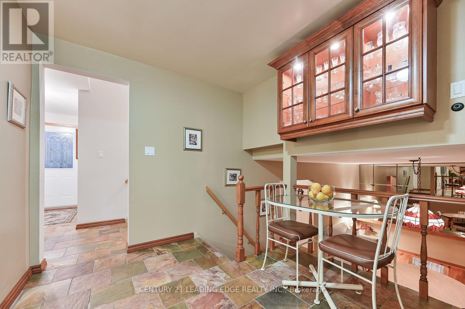 12 Pratt Circle, Markham, Ontario  L3R 1Y2 - Photo 10 - N12634296