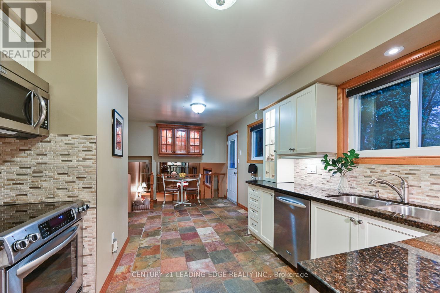 12 Pratt Circle, Markham, Ontario  L3R 1Y2 - Photo 13 - N12634296