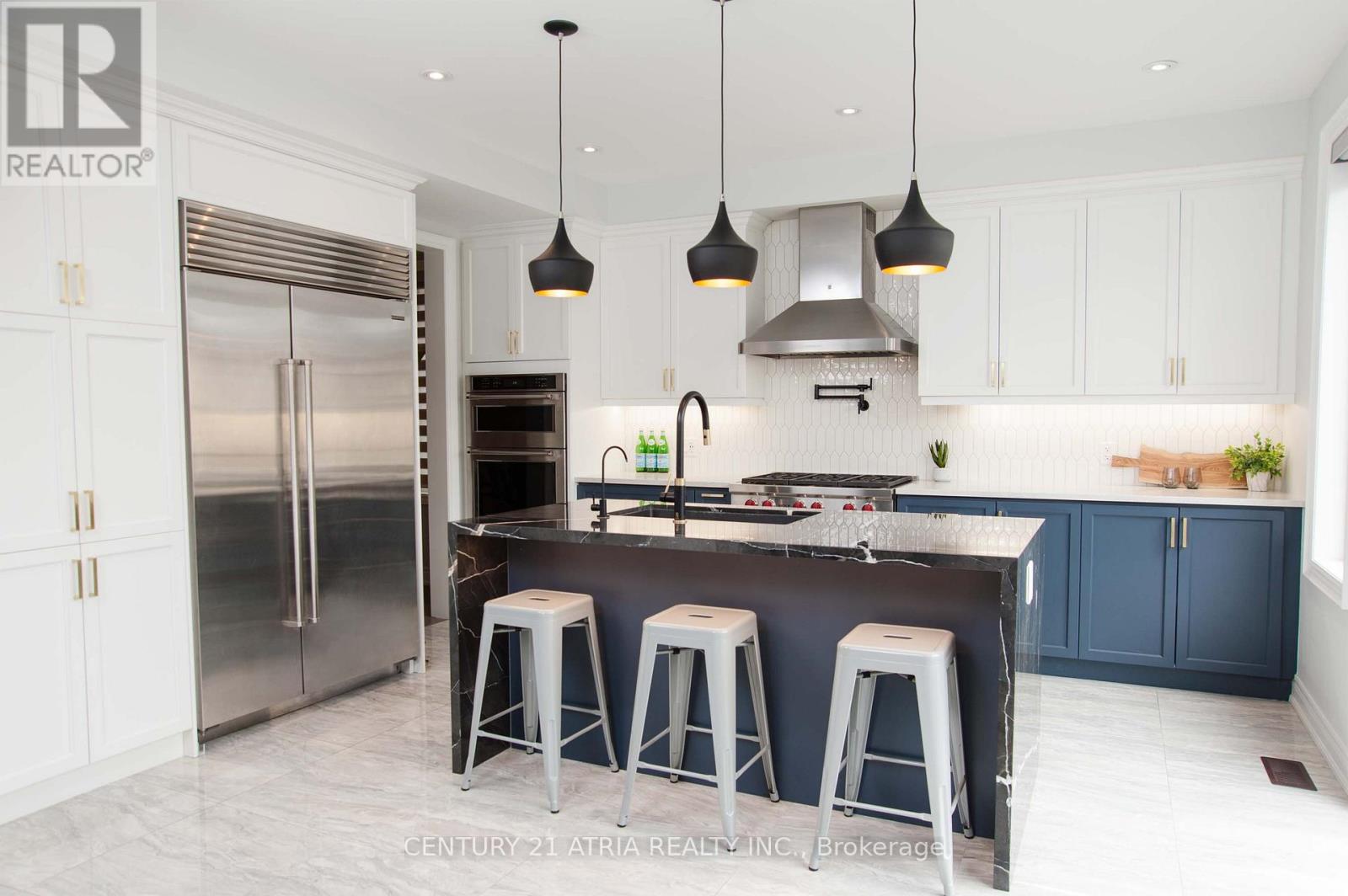 26 Murray Leonard Lane, East Gwillimbury, Ontario  L9N 0Y7 - Photo 2 - N12634300