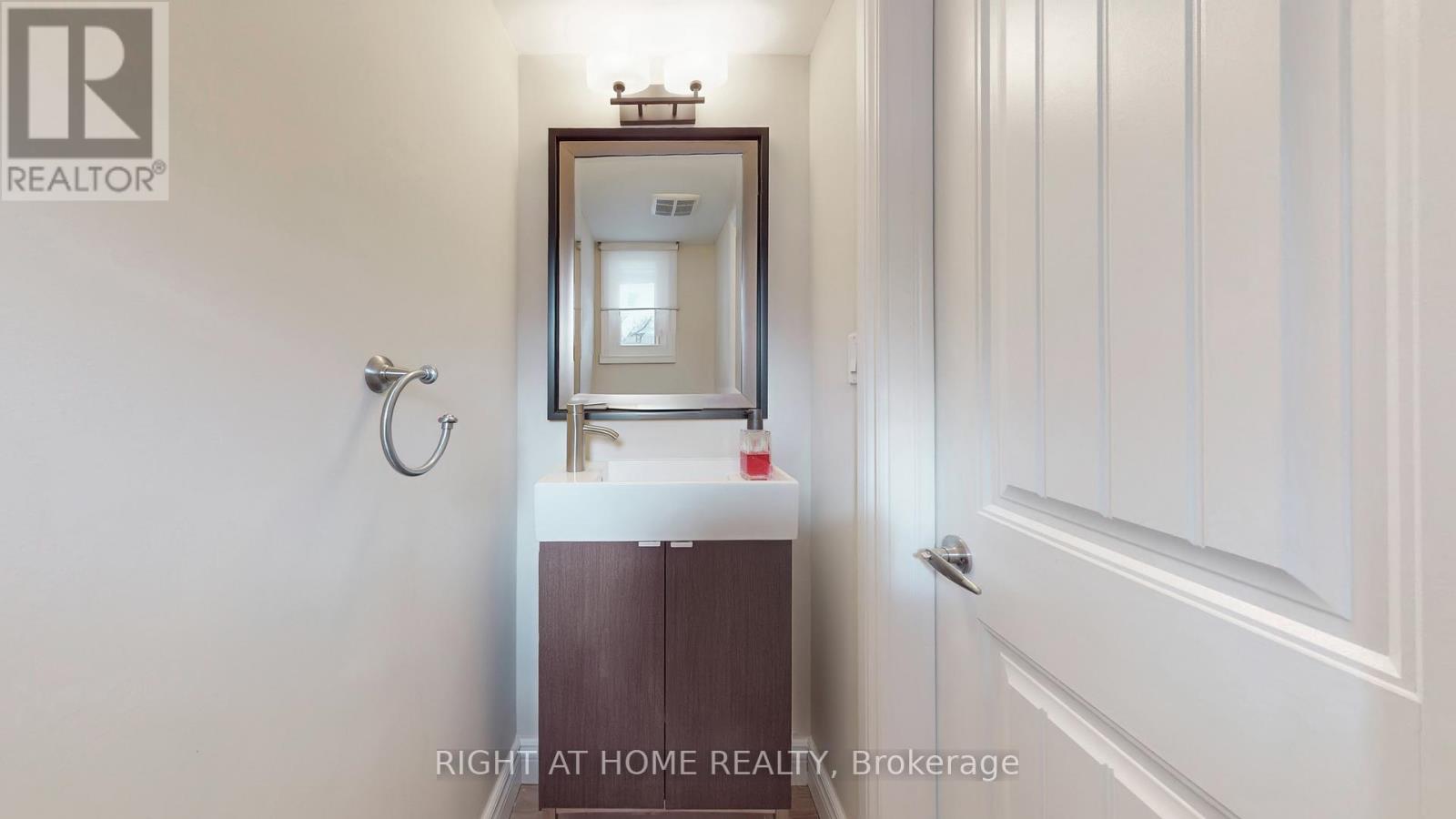 12 Courtham Avenue, Markham, Ontario  L3T 1G3 - Photo 21 - N12634322