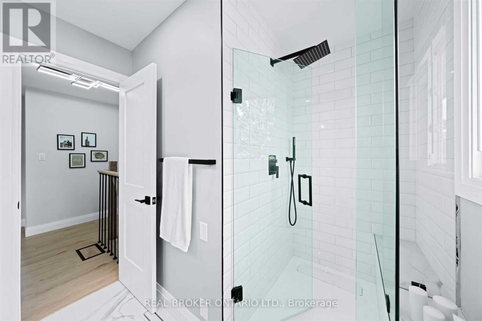 141 Cunningham Drive, New Tecumseth, Ontario  L9R 1C4 - Photo 12 - N12634324