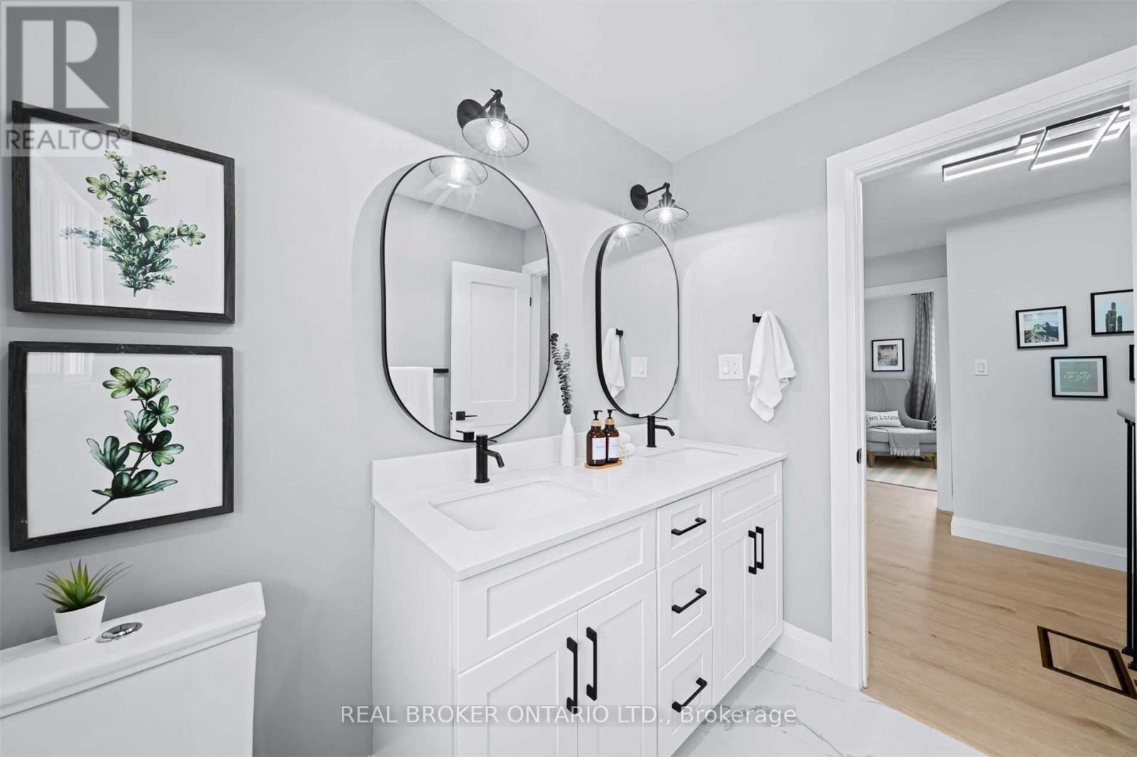 141 Cunningham Drive, New Tecumseth, Ontario  L9R 1C4 - Photo 22 - N12634324