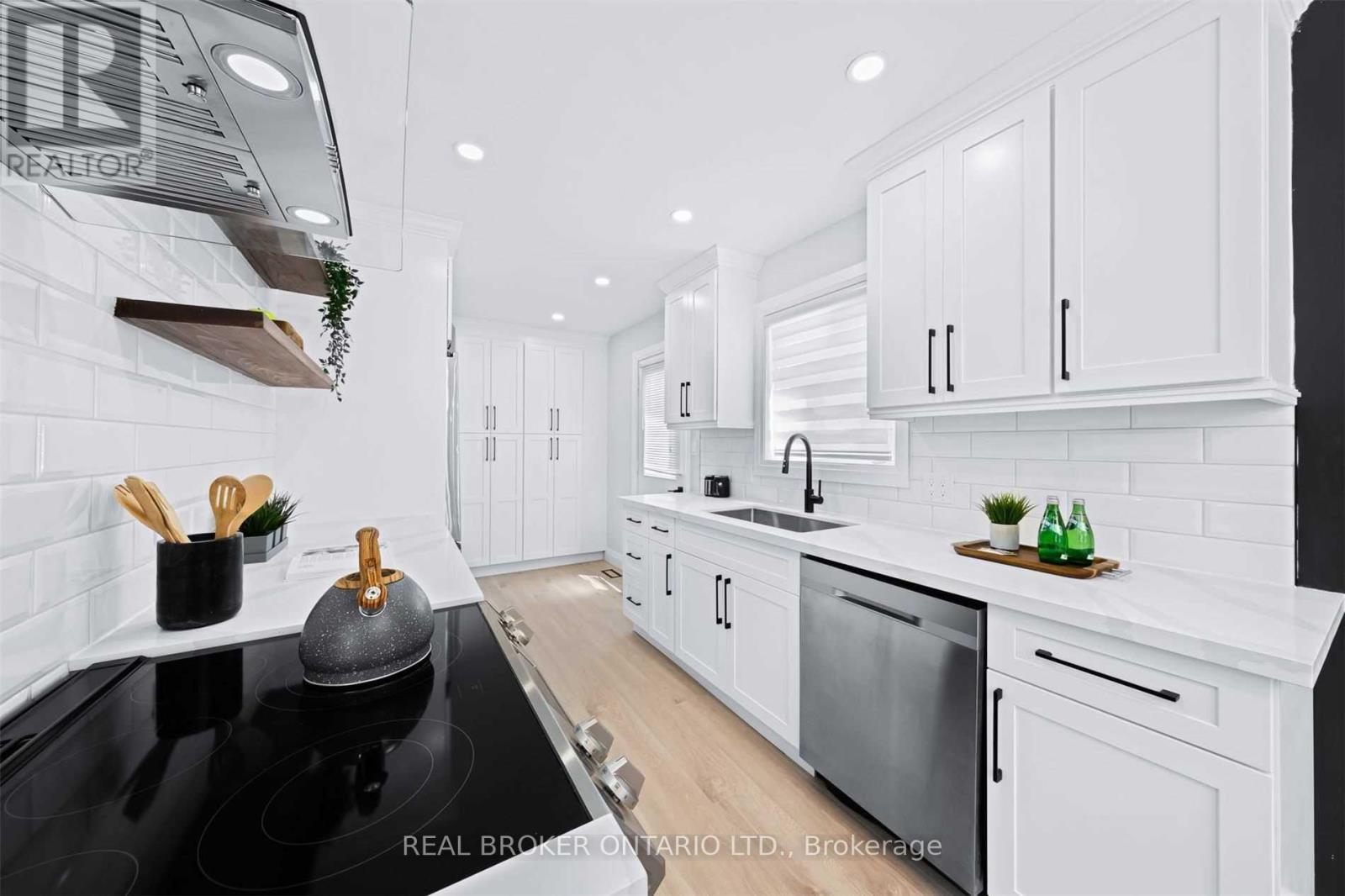 141 Cunningham Drive, New Tecumseth, Ontario  L9R 1C4 - Photo 27 - N12634324