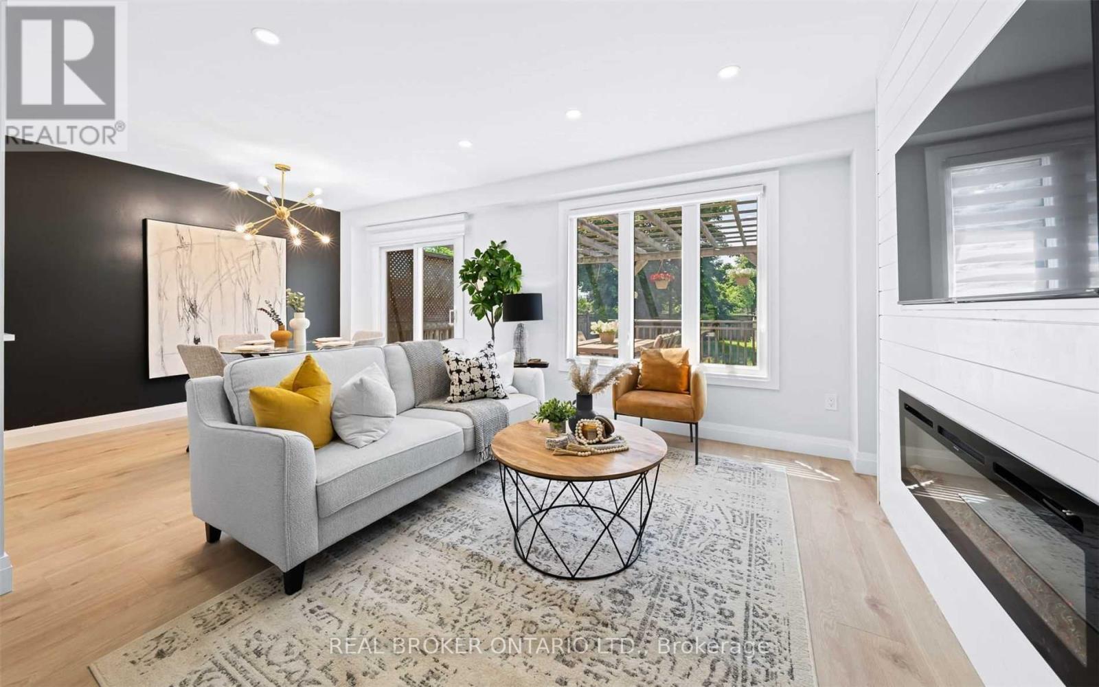 141 Cunningham Drive, New Tecumseth, Ontario  L9R 1C4 - Photo 6 - N12634324