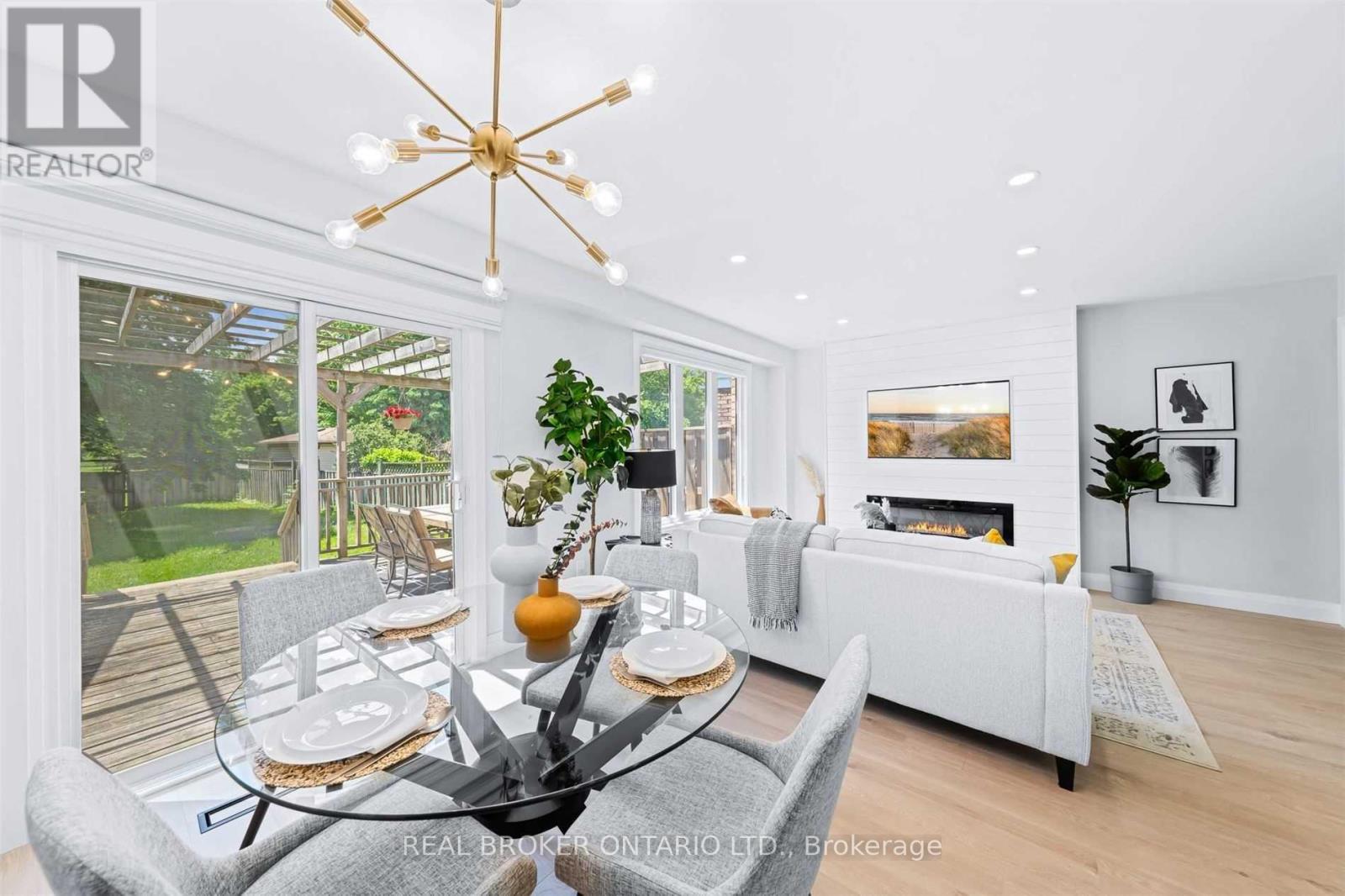 141 Cunningham Drive, New Tecumseth, Ontario  L9R 1C4 - Photo 8 - N12634324