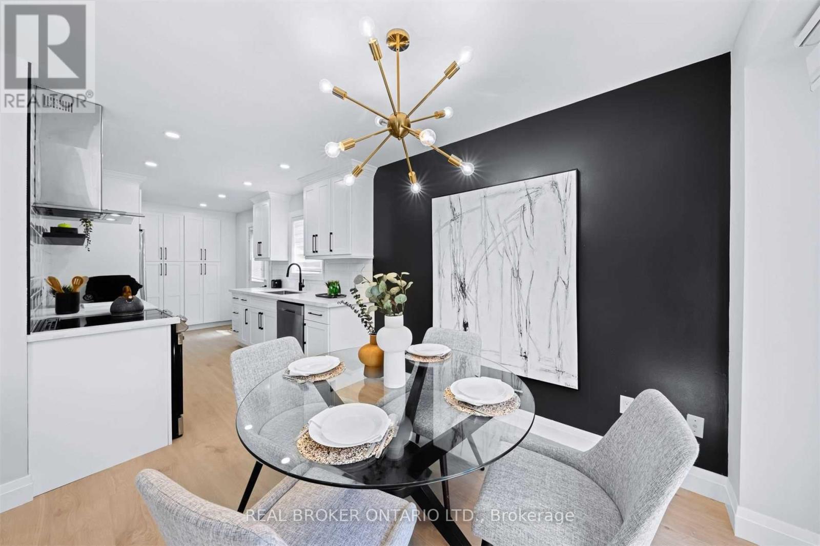 141 Cunningham Drive, New Tecumseth, Ontario  L9R 1C4 - Photo 9 - N12634324